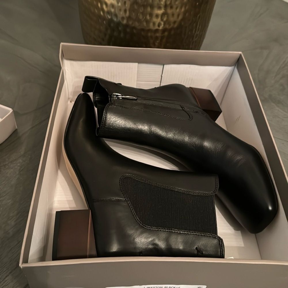 Franco Sarto Waxton Bootie (WIDE) - Picture 2 of 11